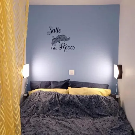 Сasa de vacaciones Bleu - 3 Star Small With Hot Tub And Heated Pool Mantilly