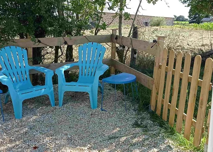 Bleu - 3 Star Small With Hot Tub And Heated Pool * Mantilly